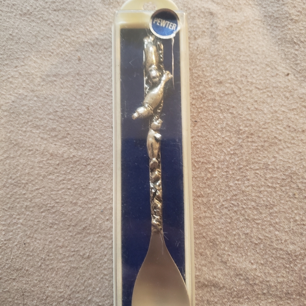 Silver  teaspoon